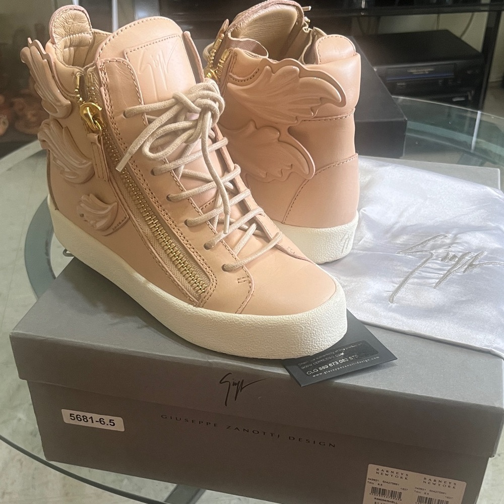 Giuseppe Zanotti Women's Nude High-Top Sneakers